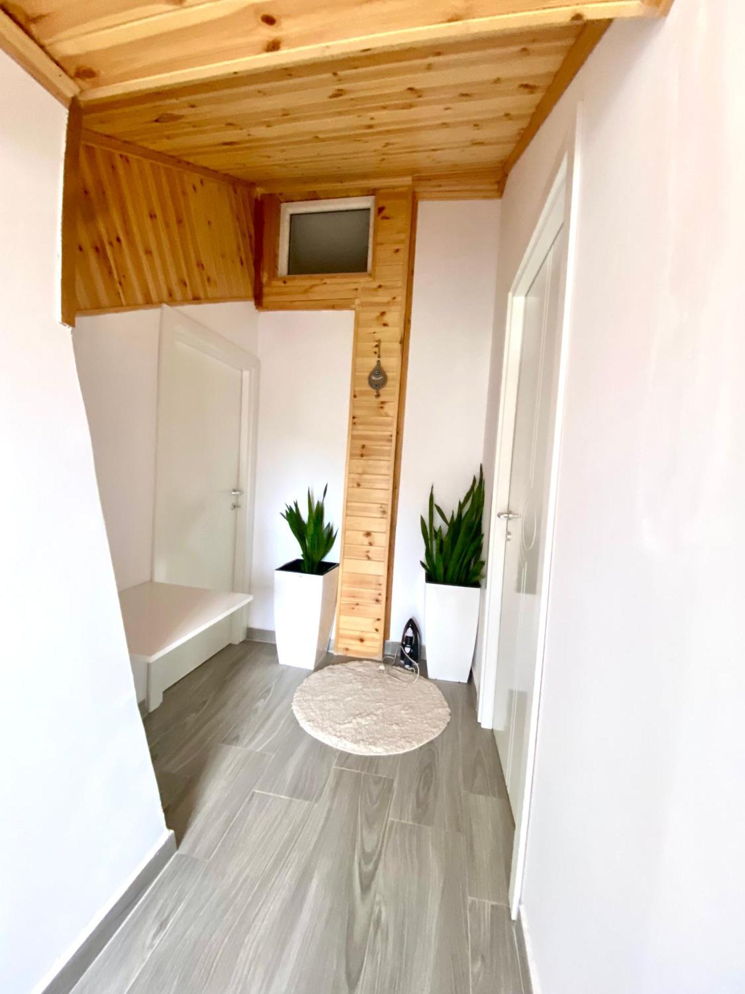 Guest House Rean Berat Ngoại thất bức ảnh